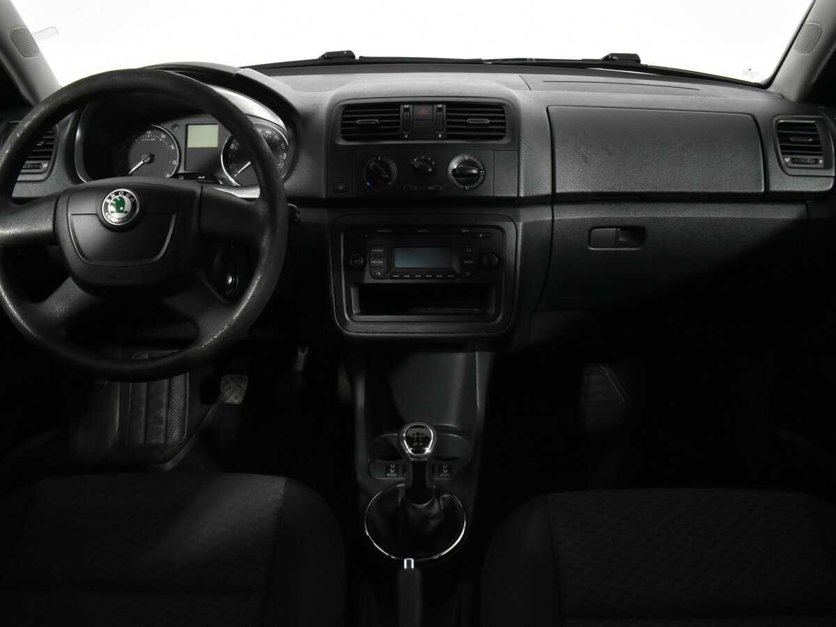 Купить Skoda Fabia с пробегом. Фото: #10