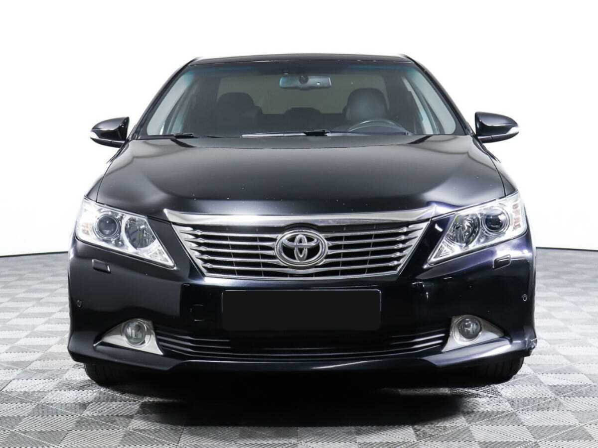 Купить Toyota Camry с пробегом. Фото: #1
