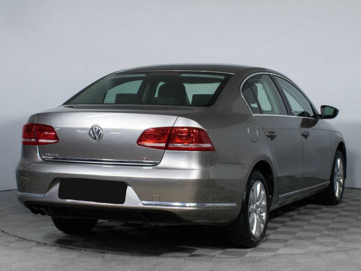 Купить Volkswagen Passat с пробегом. Фото: #4