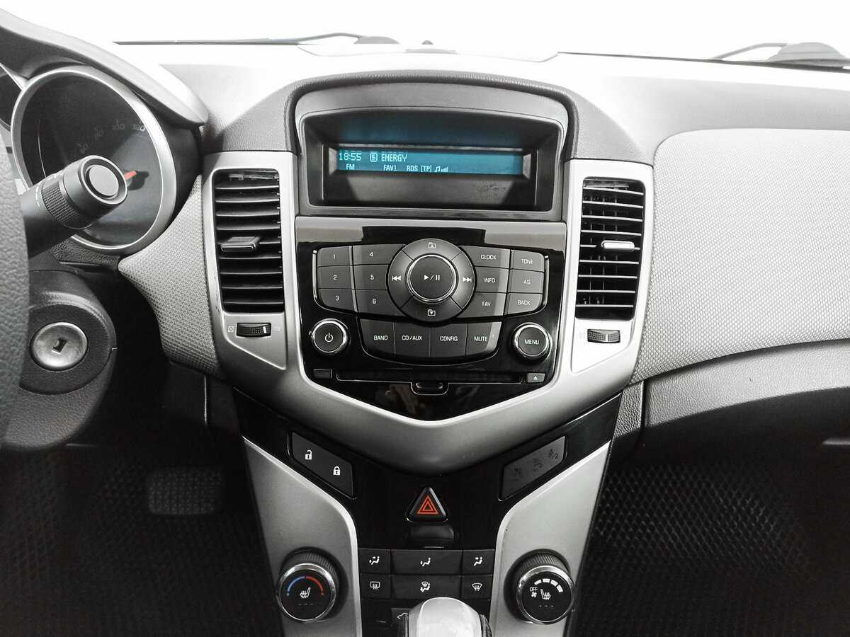 Купить Chevrolet Cruze с пробегом. Фото: #11