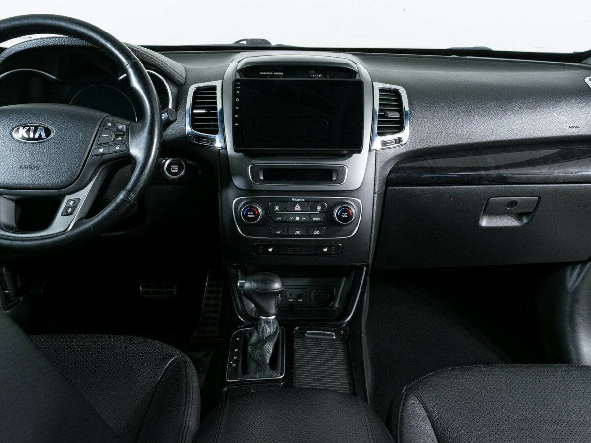 Купить Kia Sorento с пробегом. Фото: #10