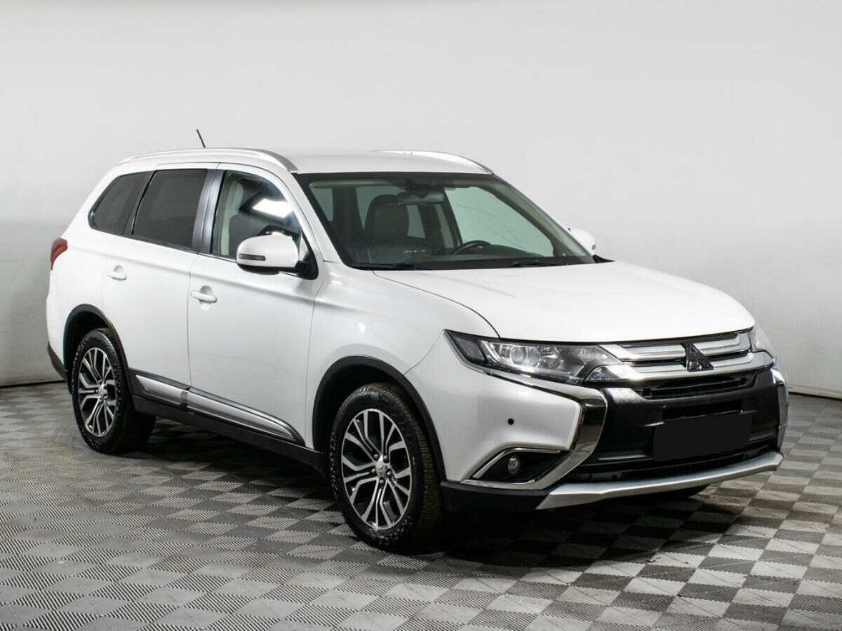 Купить Mitsubishi Outlander с пробегом. Фото: #2