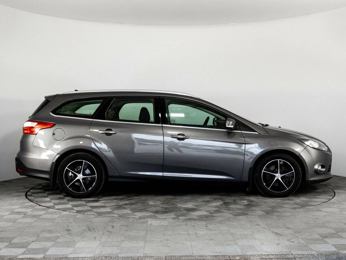 Купить Ford Focus с пробегом. Фото: #3