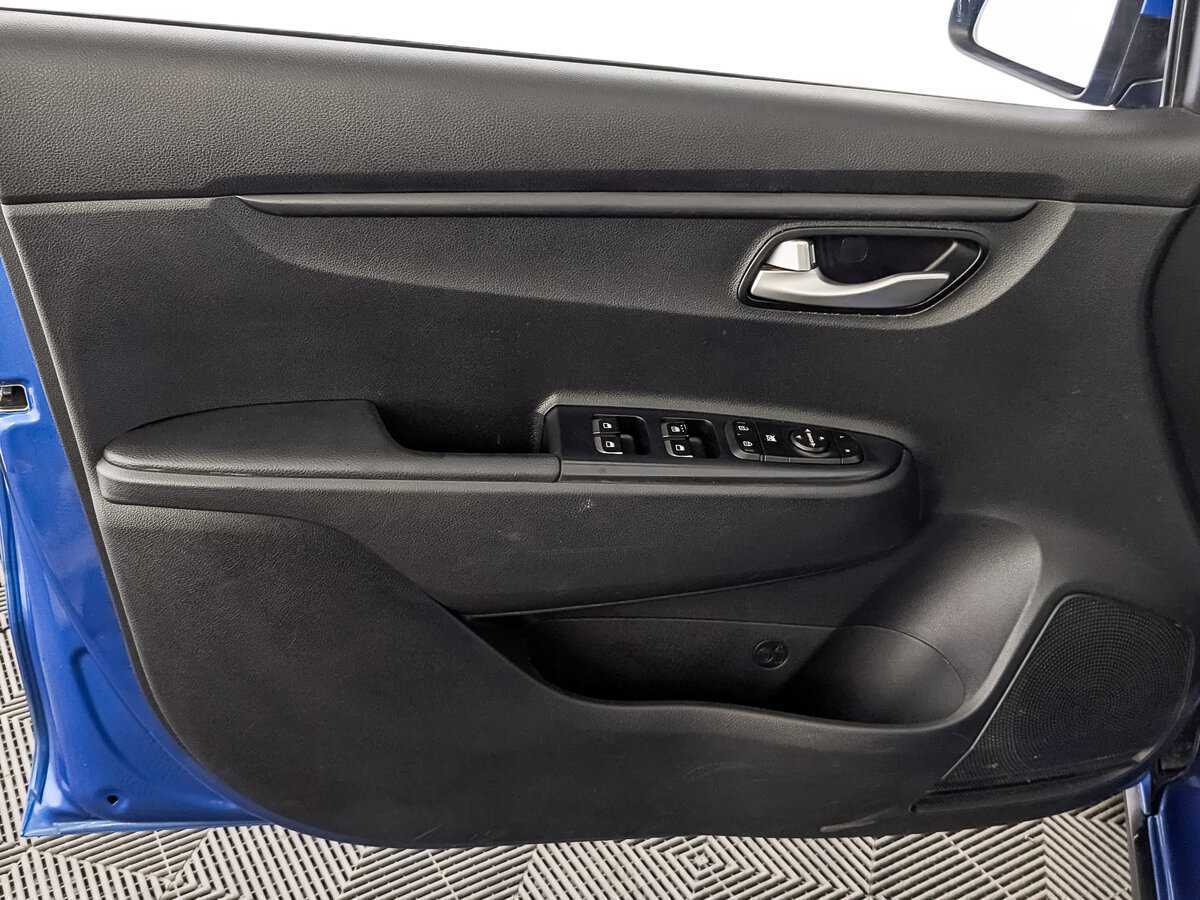 Купить Kia Rio с пробегом. Фото: #17