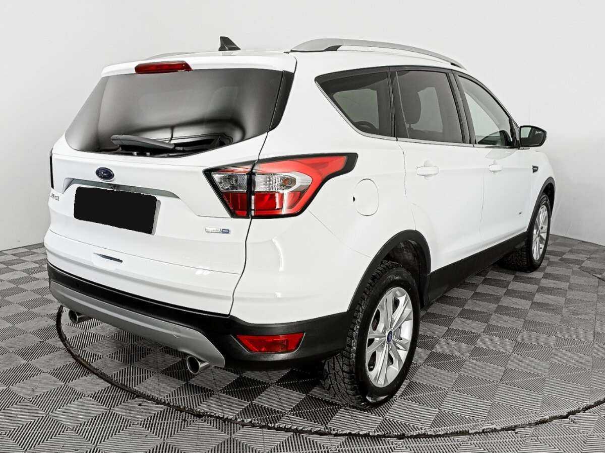 Купить Ford Kuga с пробегом. Фото: #4