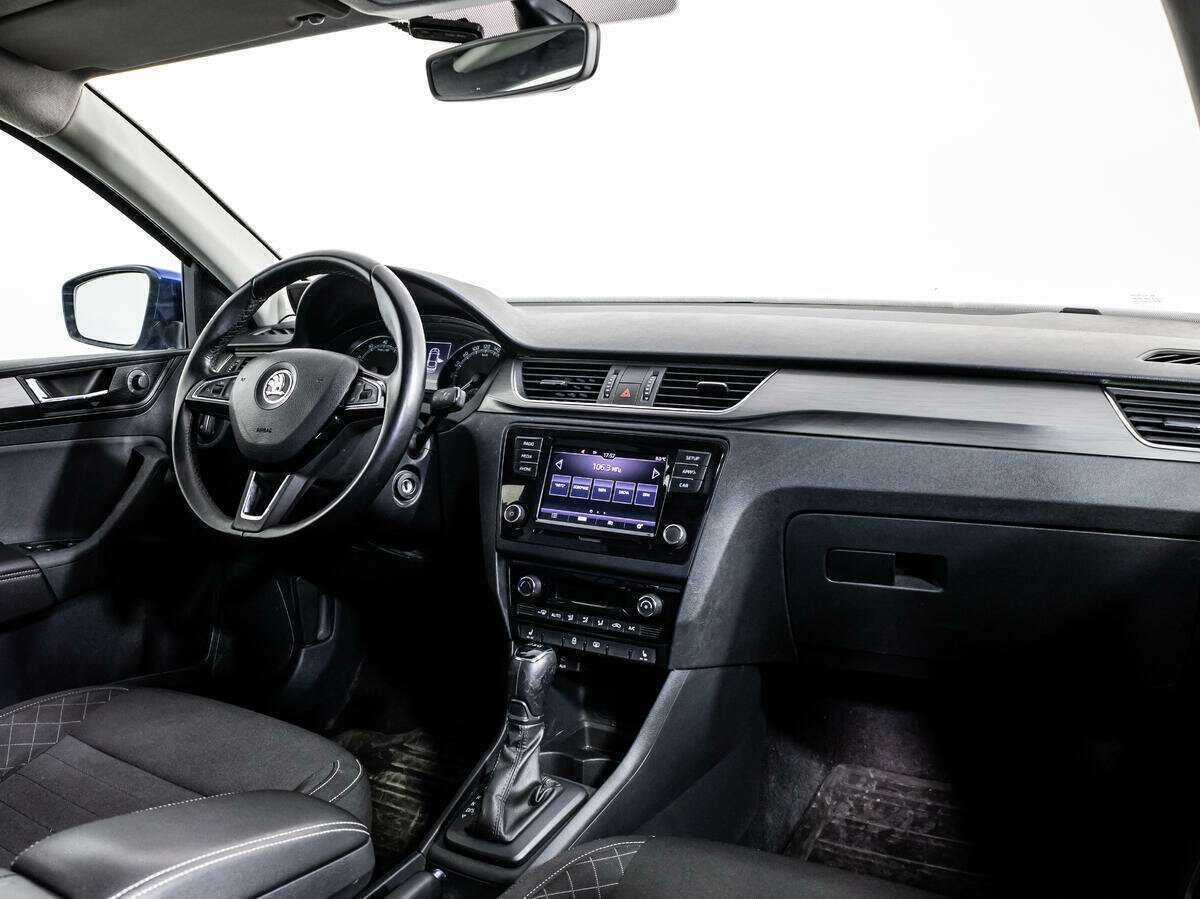 Купить Skoda Rapid с пробегом. Фото: #8