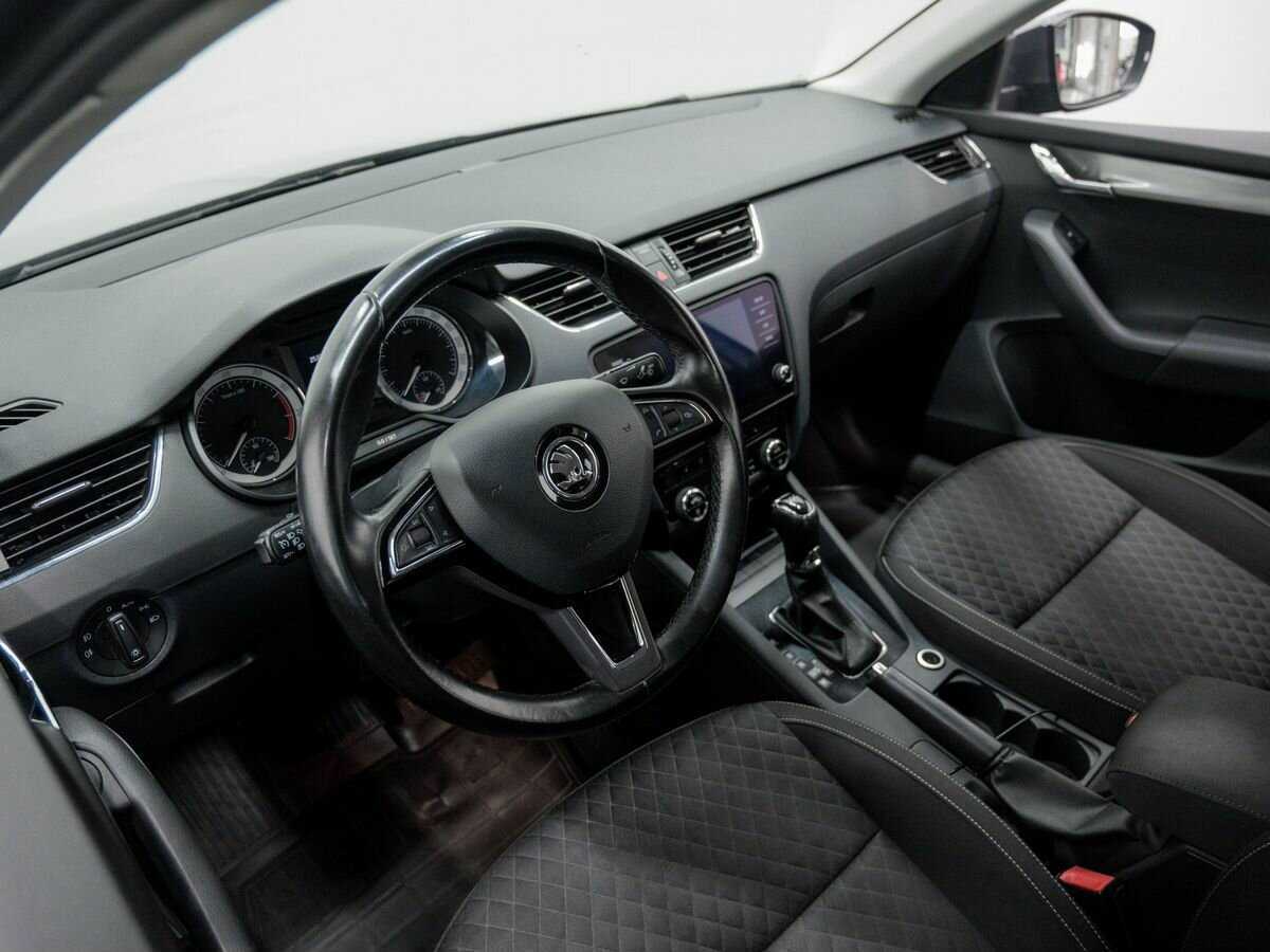 Купить Skoda Octavia с пробегом. Фото: #12