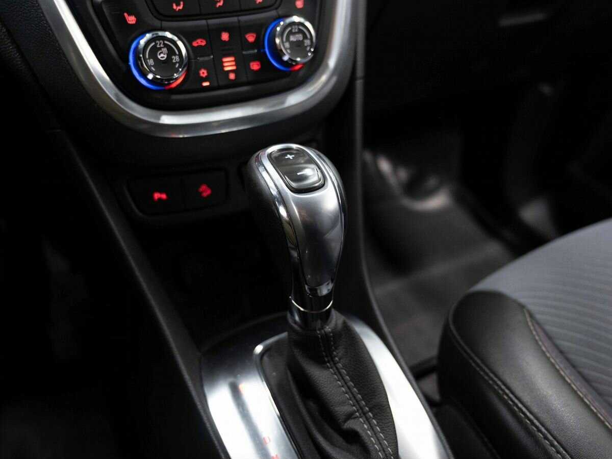 Купить Opel Mokka с пробегом. Фото: #20