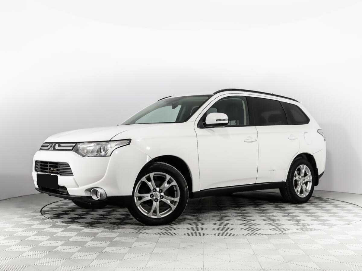 Купить Mitsubishi Outlander с пробегом. Посмотреть фото