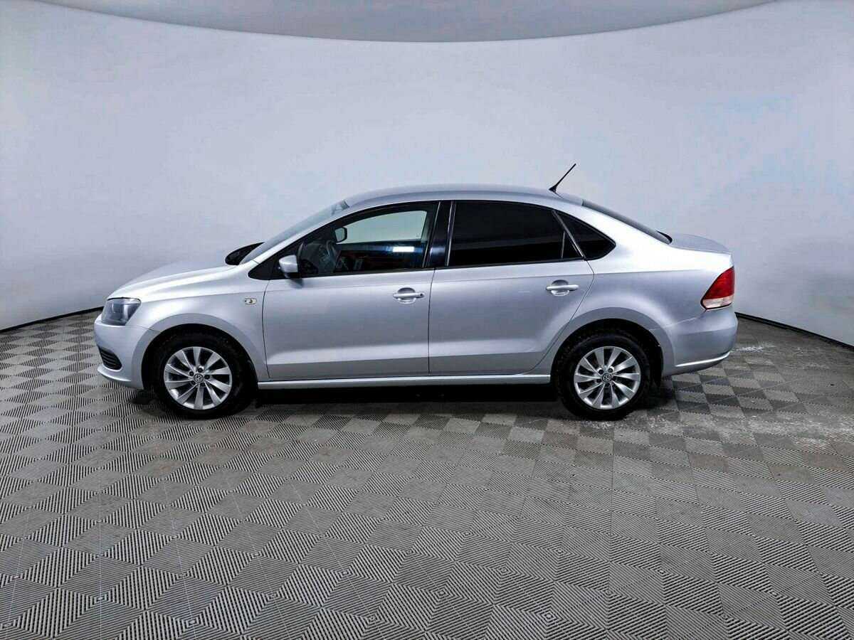 Купить Volkswagen Polo с пробегом. Фото: #7