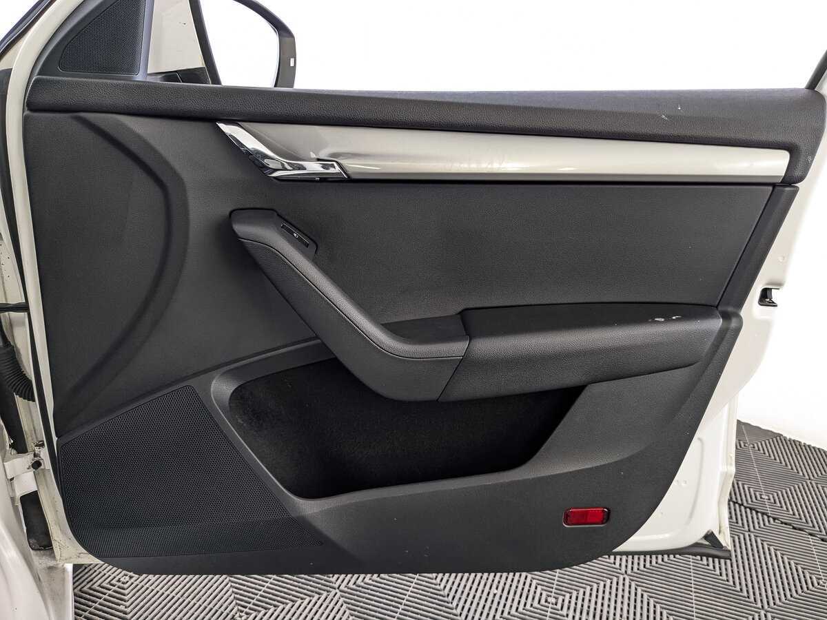 Купить Skoda Octavia с пробегом. Фото: #21