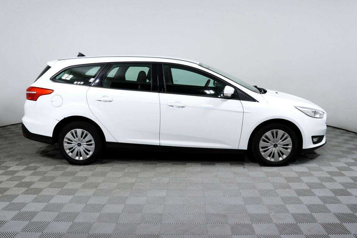 Купить Ford Focus с пробегом. Фото: #3