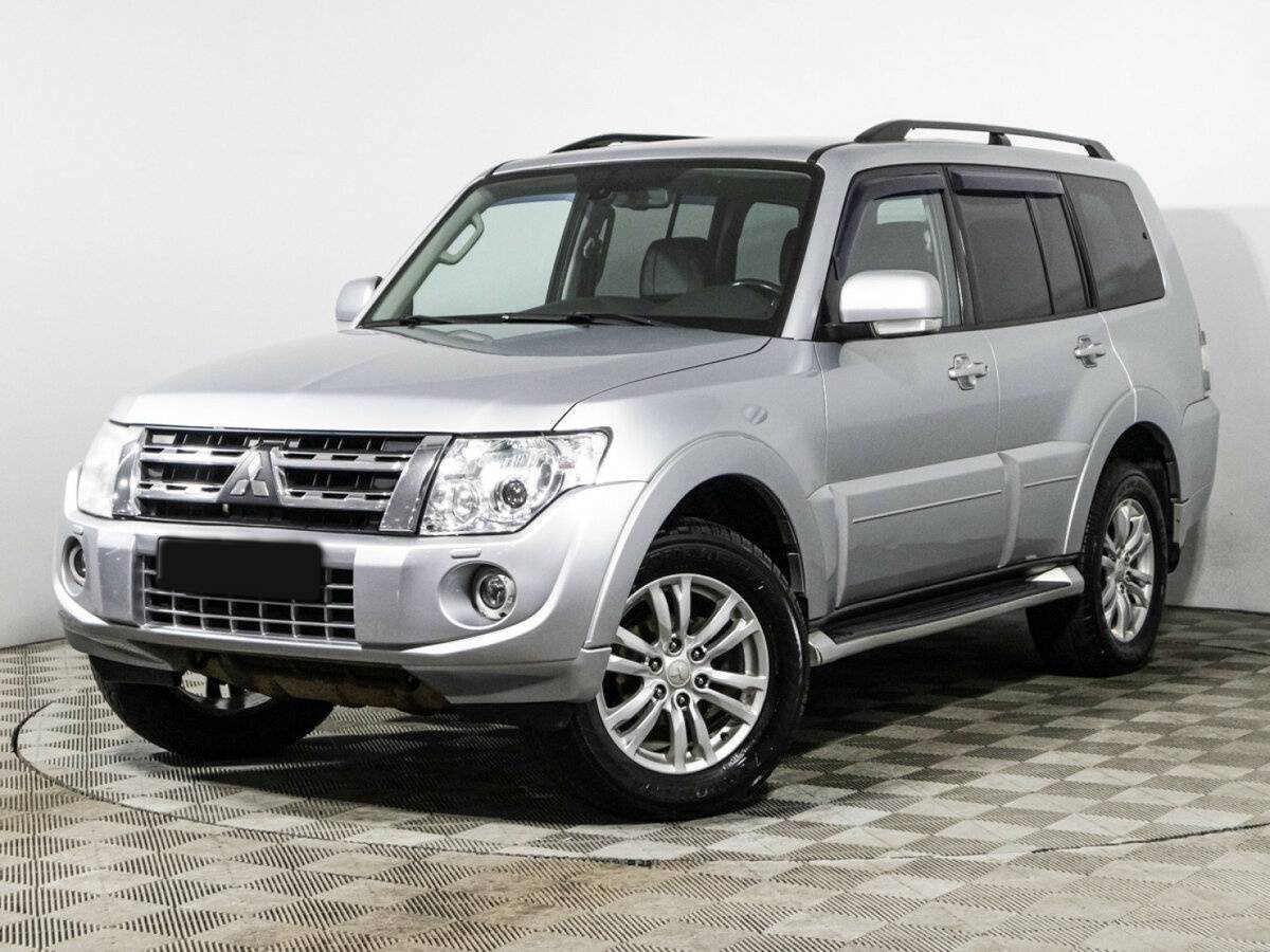 Купить Mitsubishi Pajero с пробегом. Фото: #0