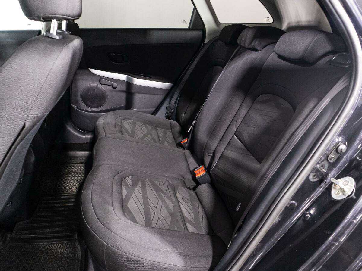 Купить Kia Ceed с пробегом. Фото: #9