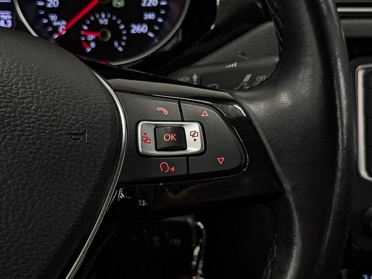 Купить Volkswagen Jetta с пробегом. Фото: #27