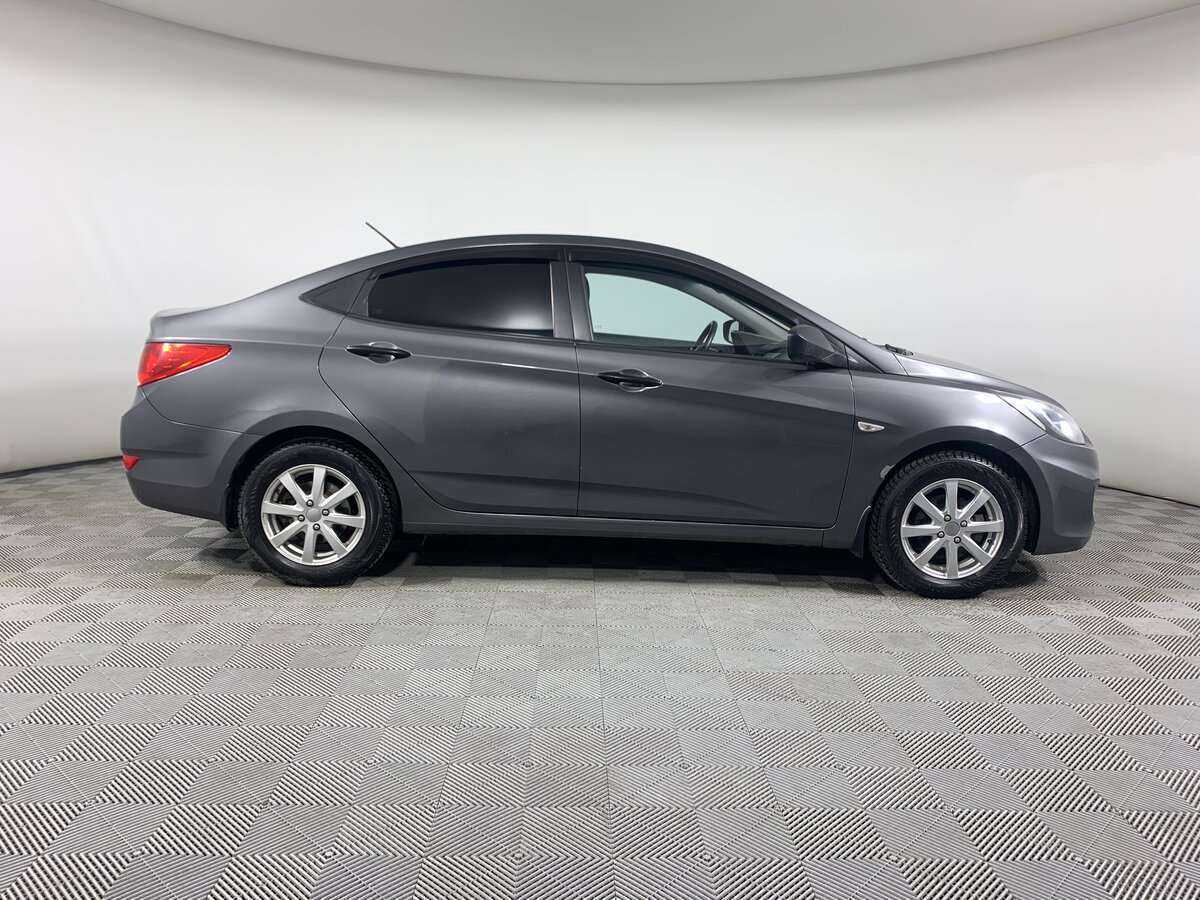 Купить Hyundai Solaris с пробегом. Фото: #3