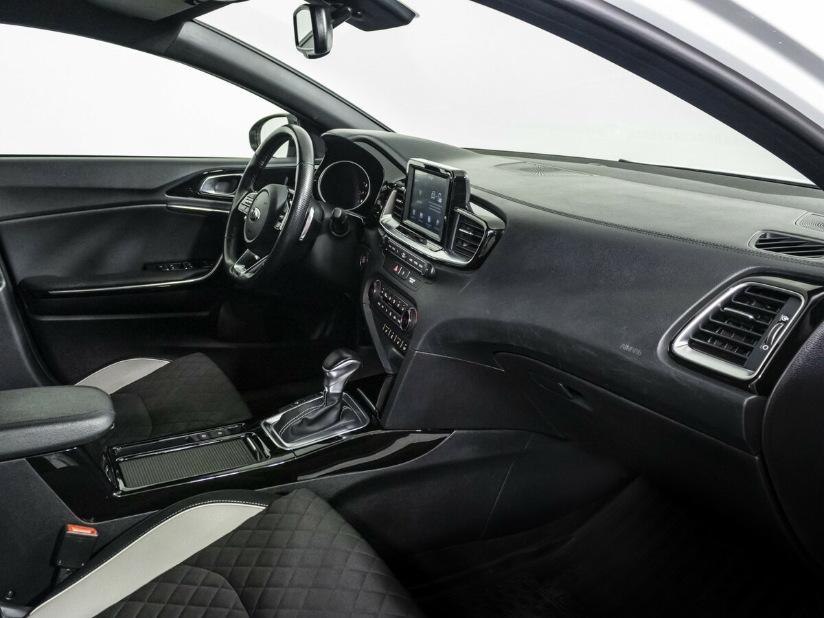 Купить Kia Proceed с пробегом. Фото: #6