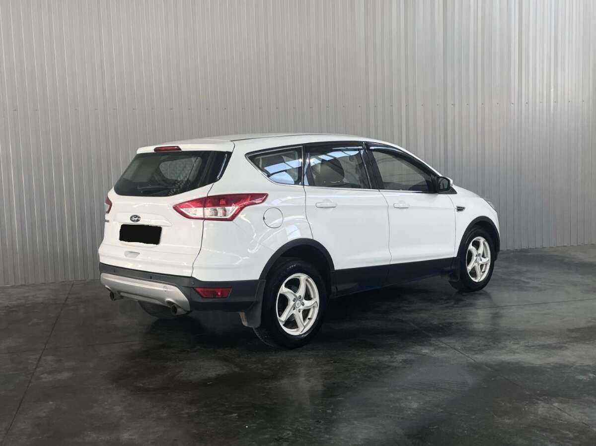 Купить Ford Kuga с пробегом. Фото: #4