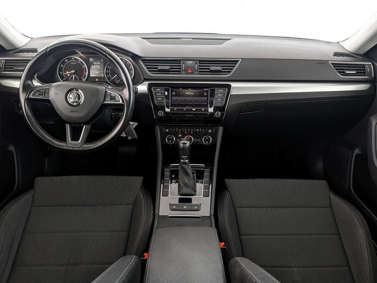Купить Skoda Superb с пробегом. Фото: #9