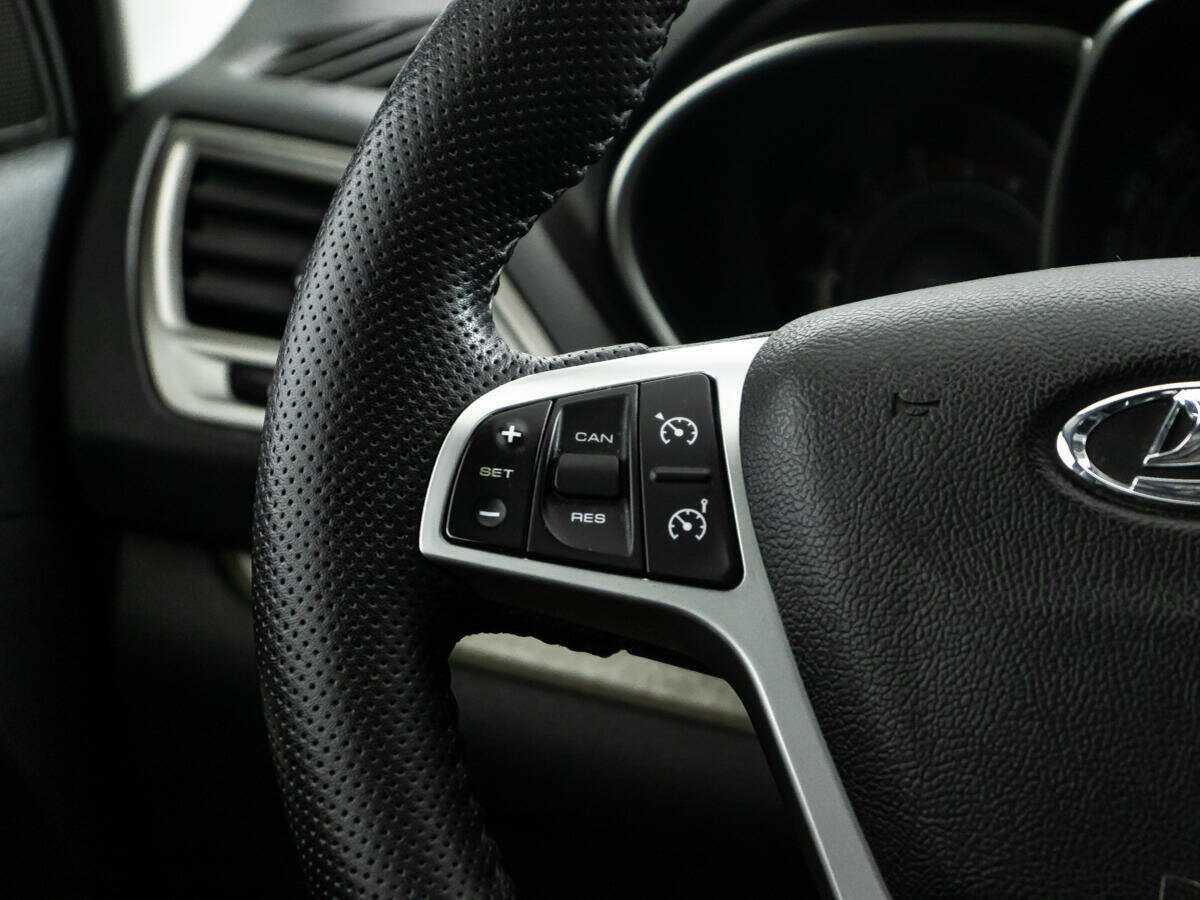 Купить Lada (ВАЗ) Vesta с пробегом. Фото: #16