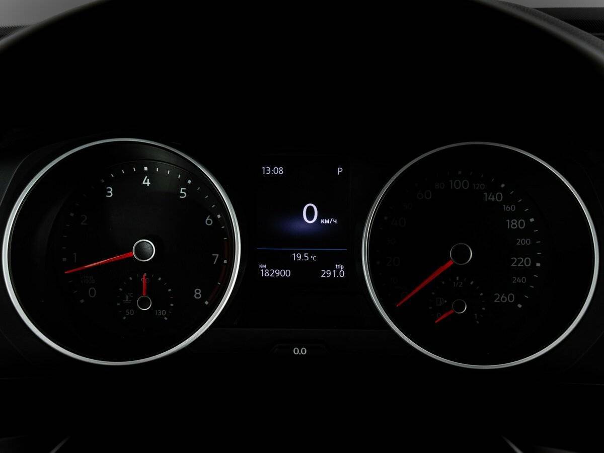 Купить Volkswagen Tiguan с пробегом. Фото: #18