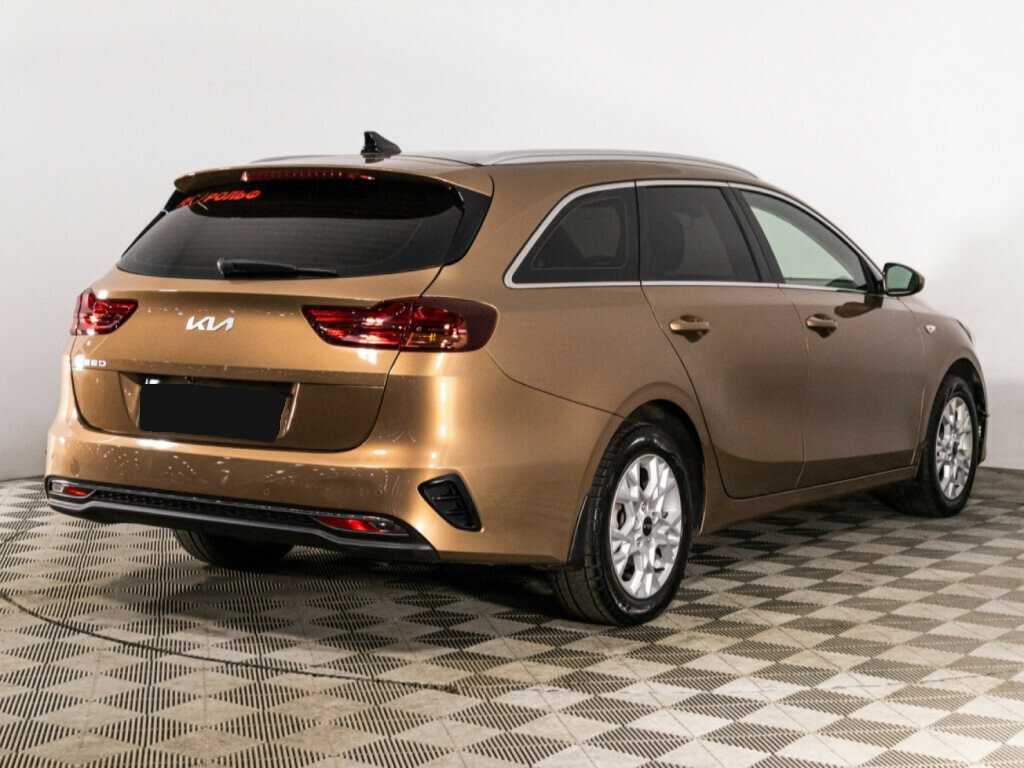 Купить Kia Ceed с пробегом. Фото: #4