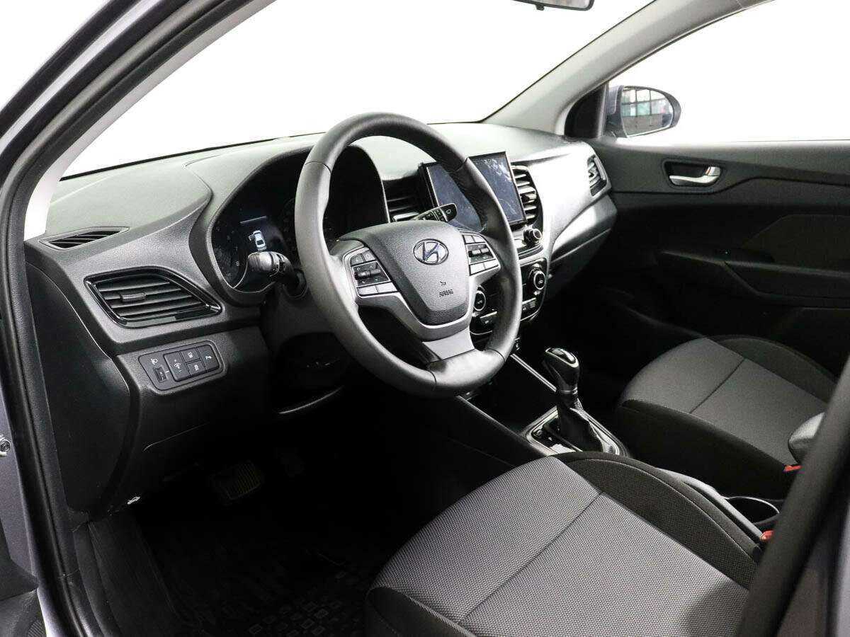 Купить Hyundai Solaris с пробегом. Фото: #7