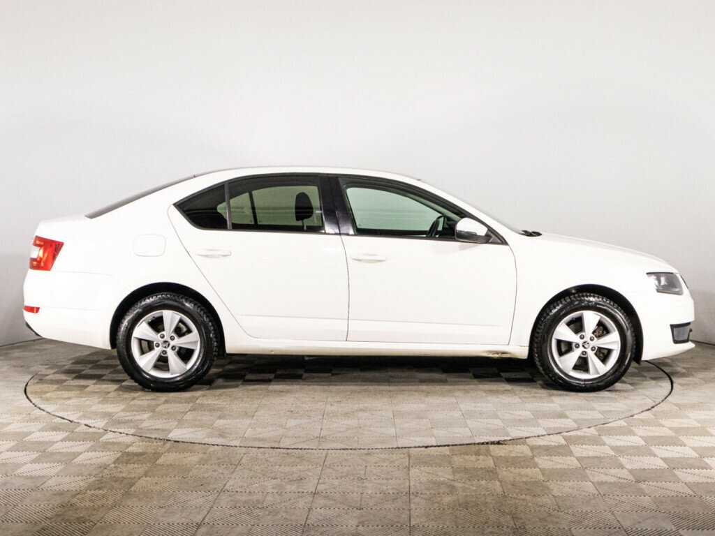 Купить Skoda Octavia с пробегом. Фото: #3