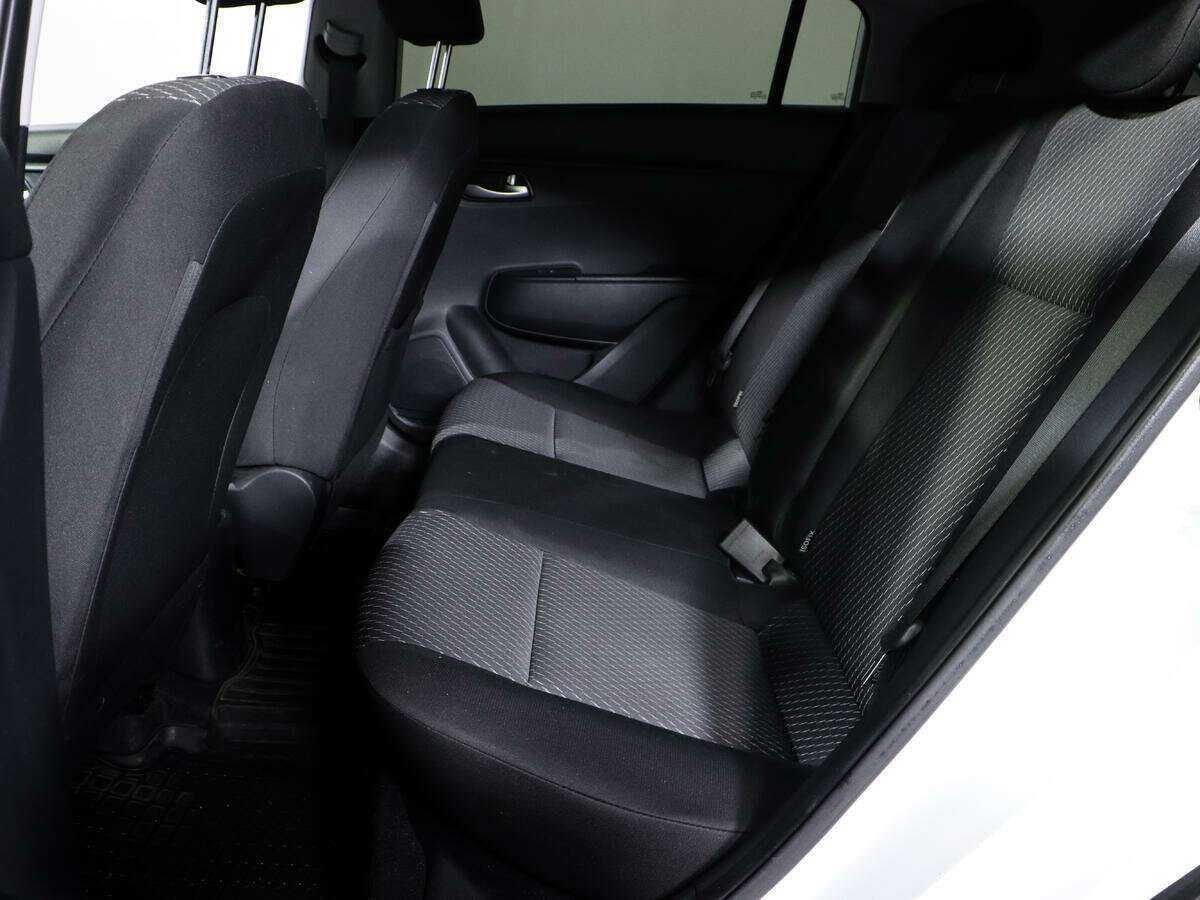 Купить Kia Rio с пробегом. Фото: #8