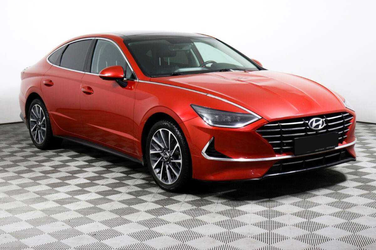 Купить Hyundai Sonata с пробегом. Фото: #2