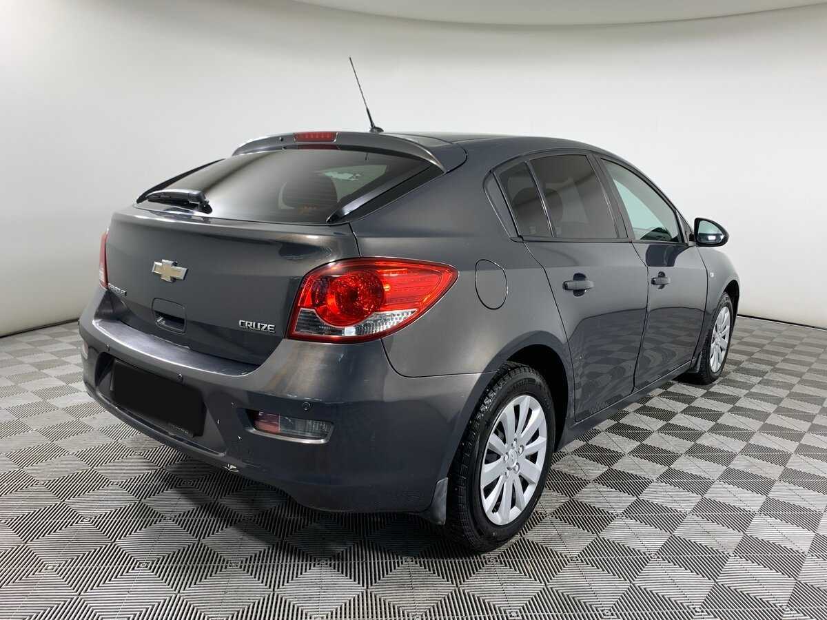 Купить Chevrolet Cruze с пробегом. Фото: #4