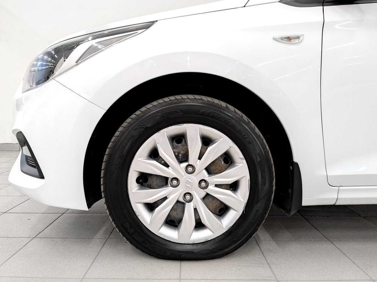 Купить Hyundai Solaris с пробегом. Фото: #17