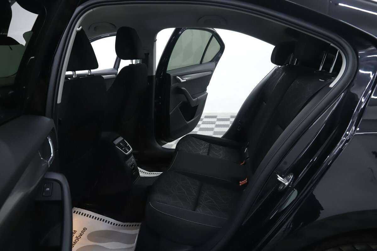 Купить Skoda Octavia с пробегом. Фото: #17