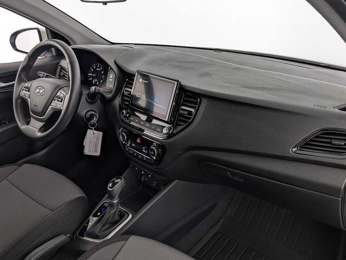 Купить Hyundai Solaris с пробегом. Фото: #12