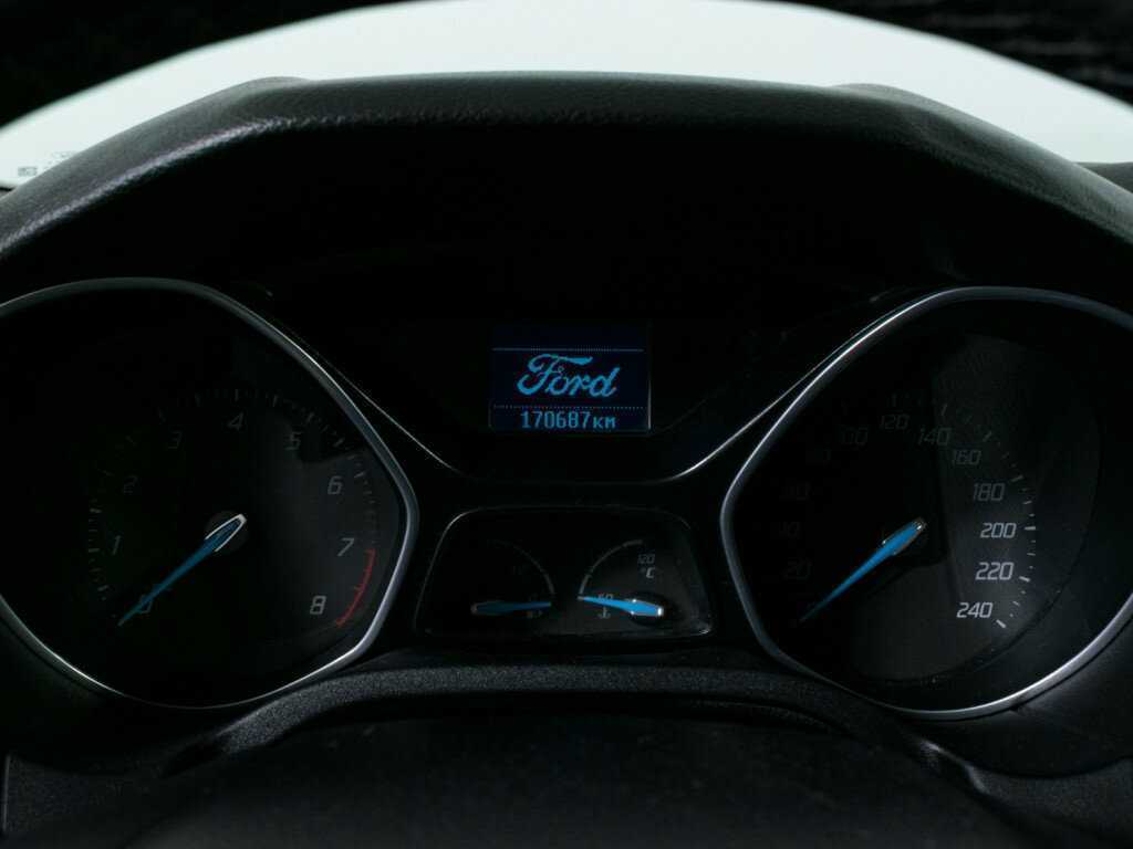 Купить Ford Focus с пробегом. Фото: #10