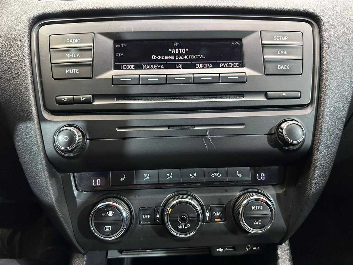 Купить Skoda Octavia с пробегом. Фото: #11