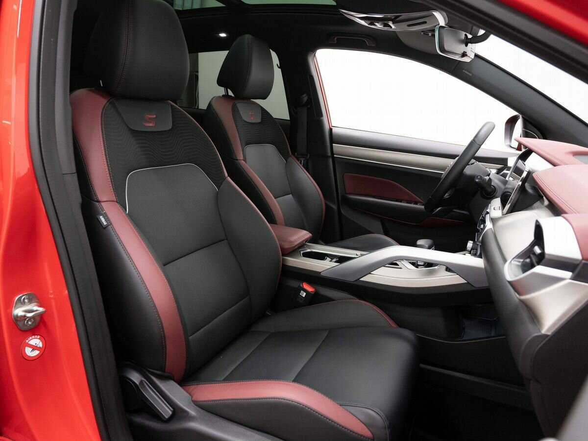 Купить Geely Coolray с пробегом. Фото: #11