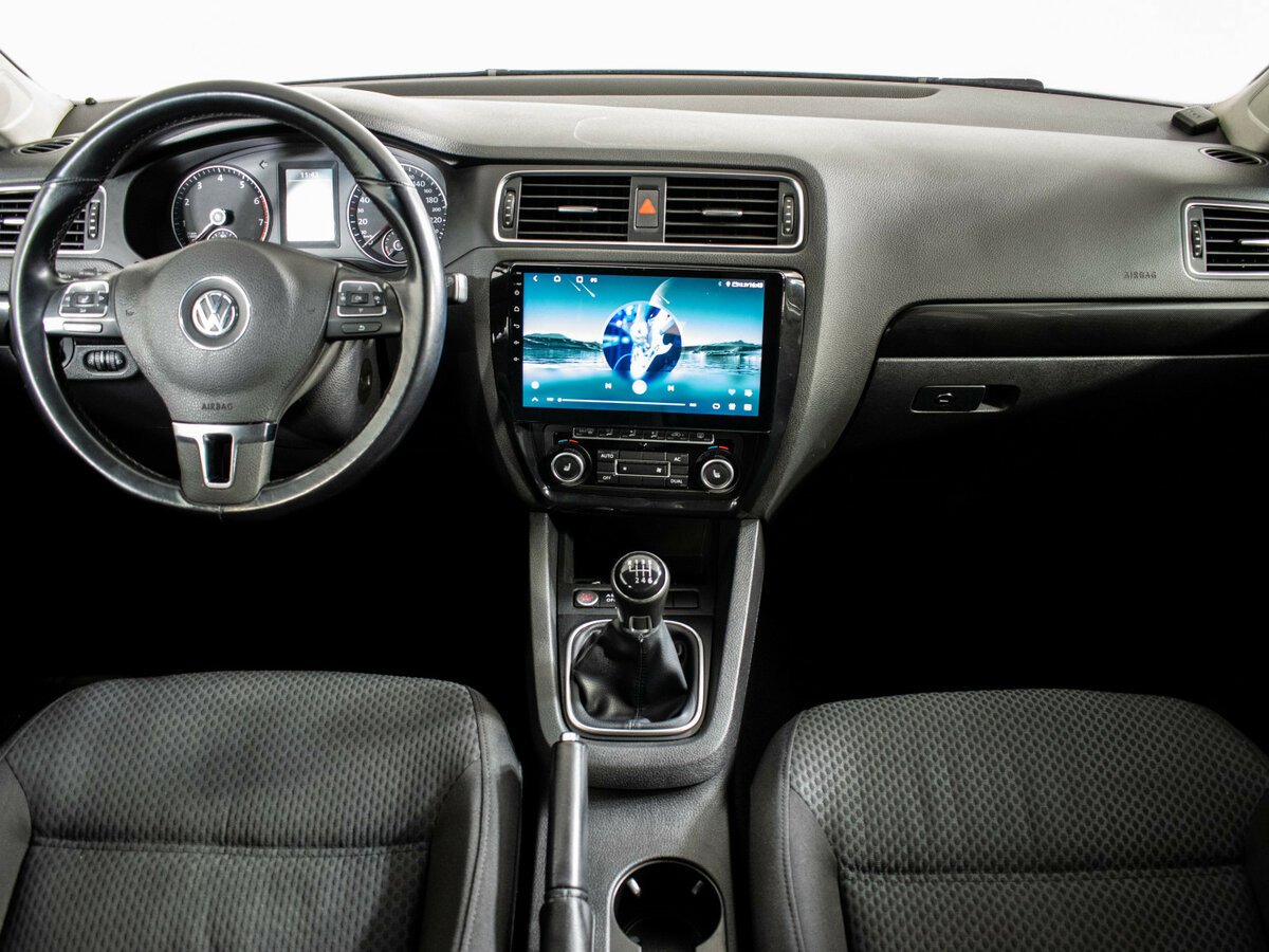 Купить Volkswagen Jetta с пробегом. Фото: #10