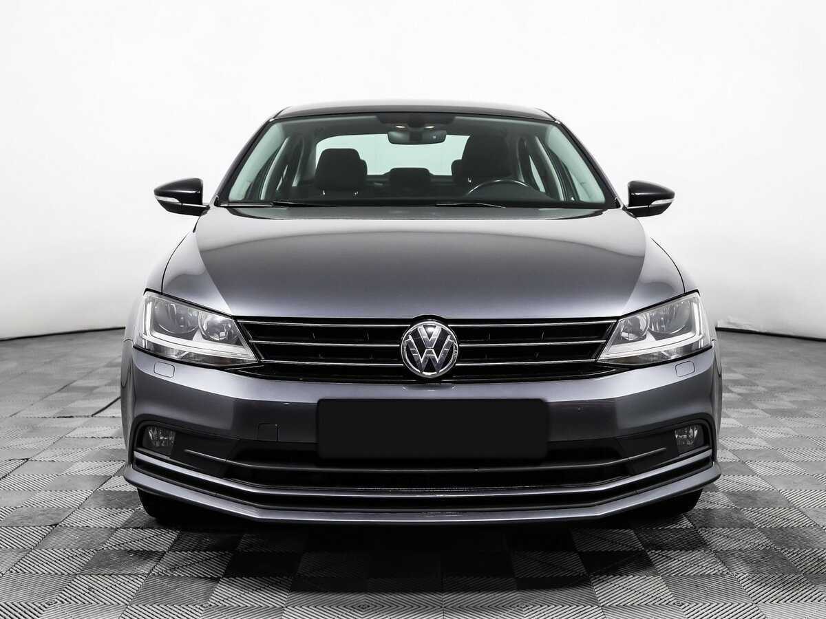 Купить Volkswagen Jetta с пробегом. Фото: #1