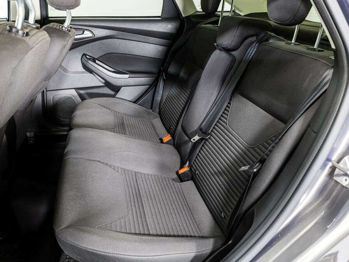 Купить Ford Focus с пробегом. Фото: #7