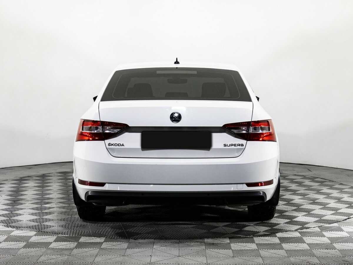 Купить Skoda Superb с пробегом. Фото: #4