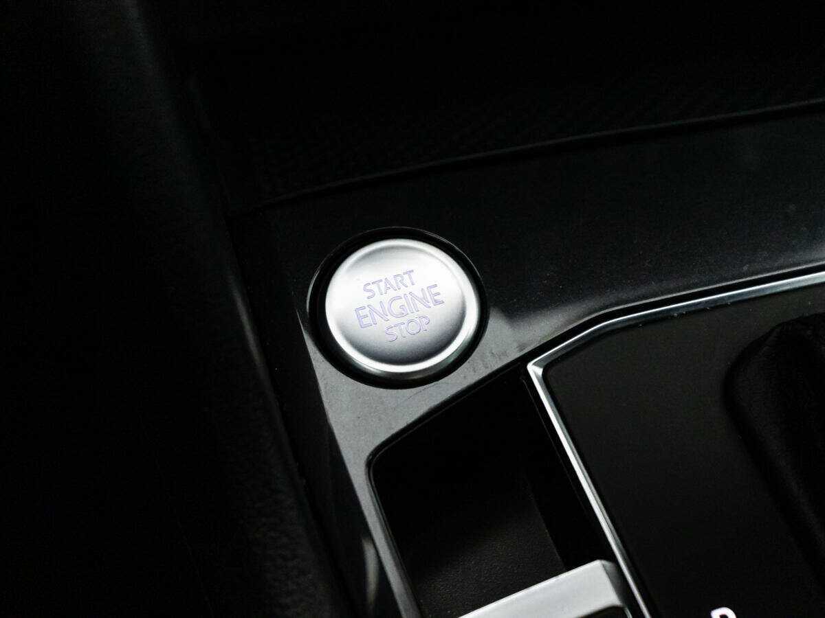 Купить Volkswagen Tiguan с пробегом. Фото: #18