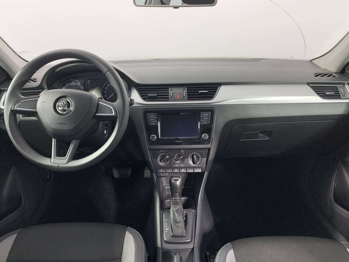 Купить Skoda Rapid с пробегом. Фото: #11