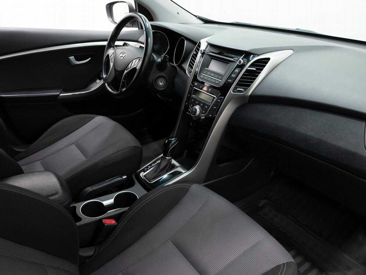 Купить Hyundai i30 с пробегом. Фото: #10