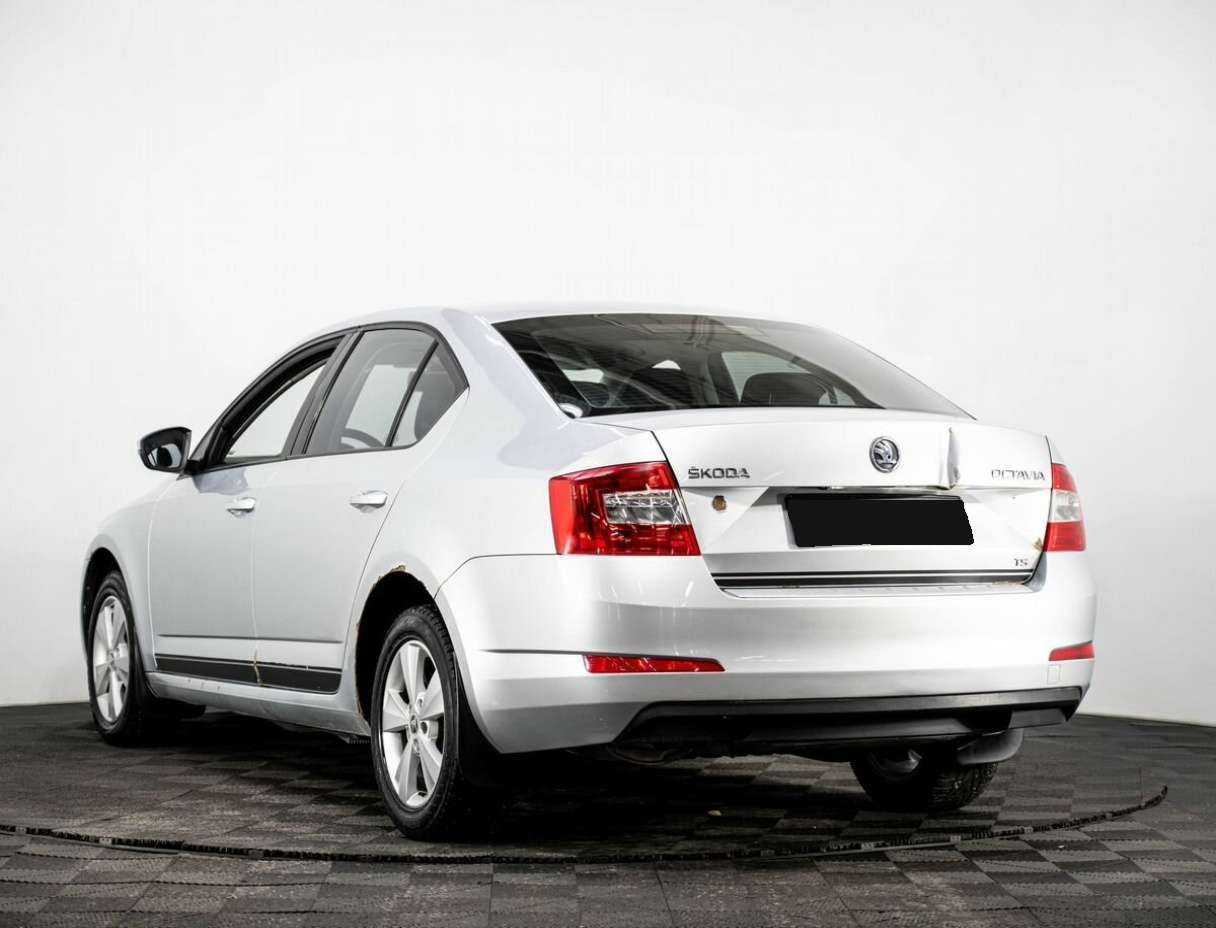 Купить Skoda Octavia с пробегом. Фото: #3
