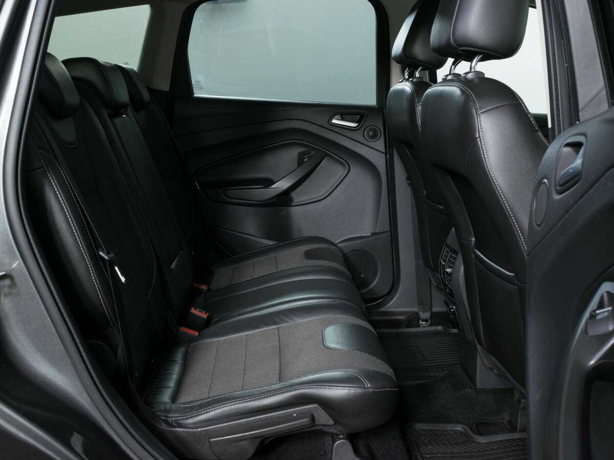 Купить Ford Kuga с пробегом. Фото: #7