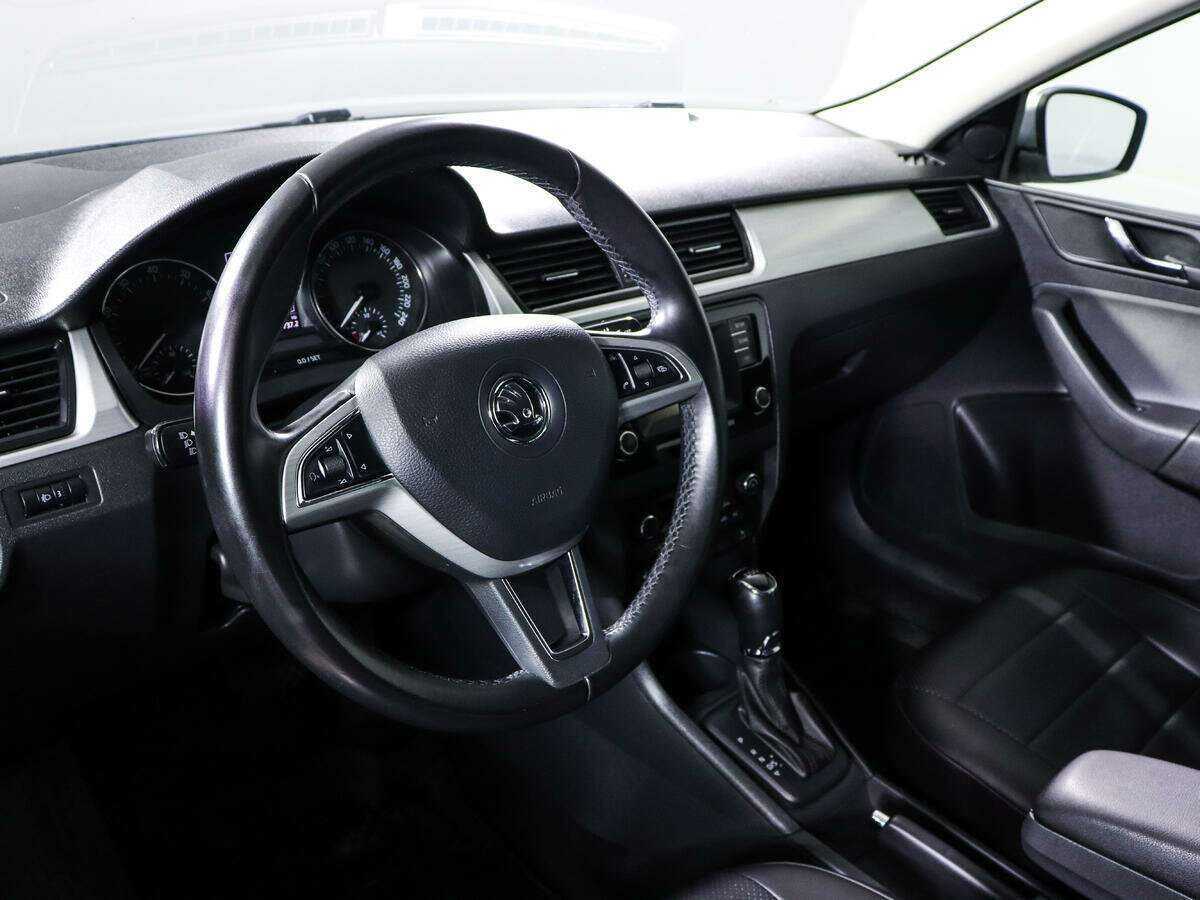 Купить Skoda Rapid с пробегом. Фото: #12