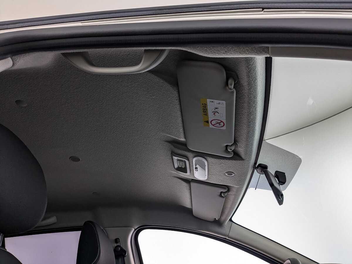 Купить Renault Sandero с пробегом. Фото: #18