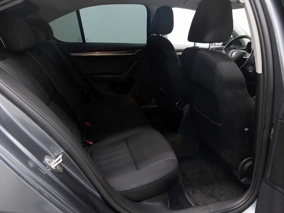 Купить Skoda Octavia с пробегом. Фото: #9
