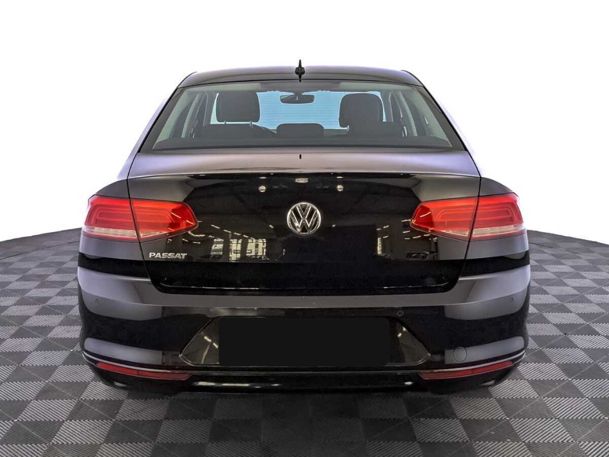 Купить Volkswagen Passat с пробегом. Фото: #5
